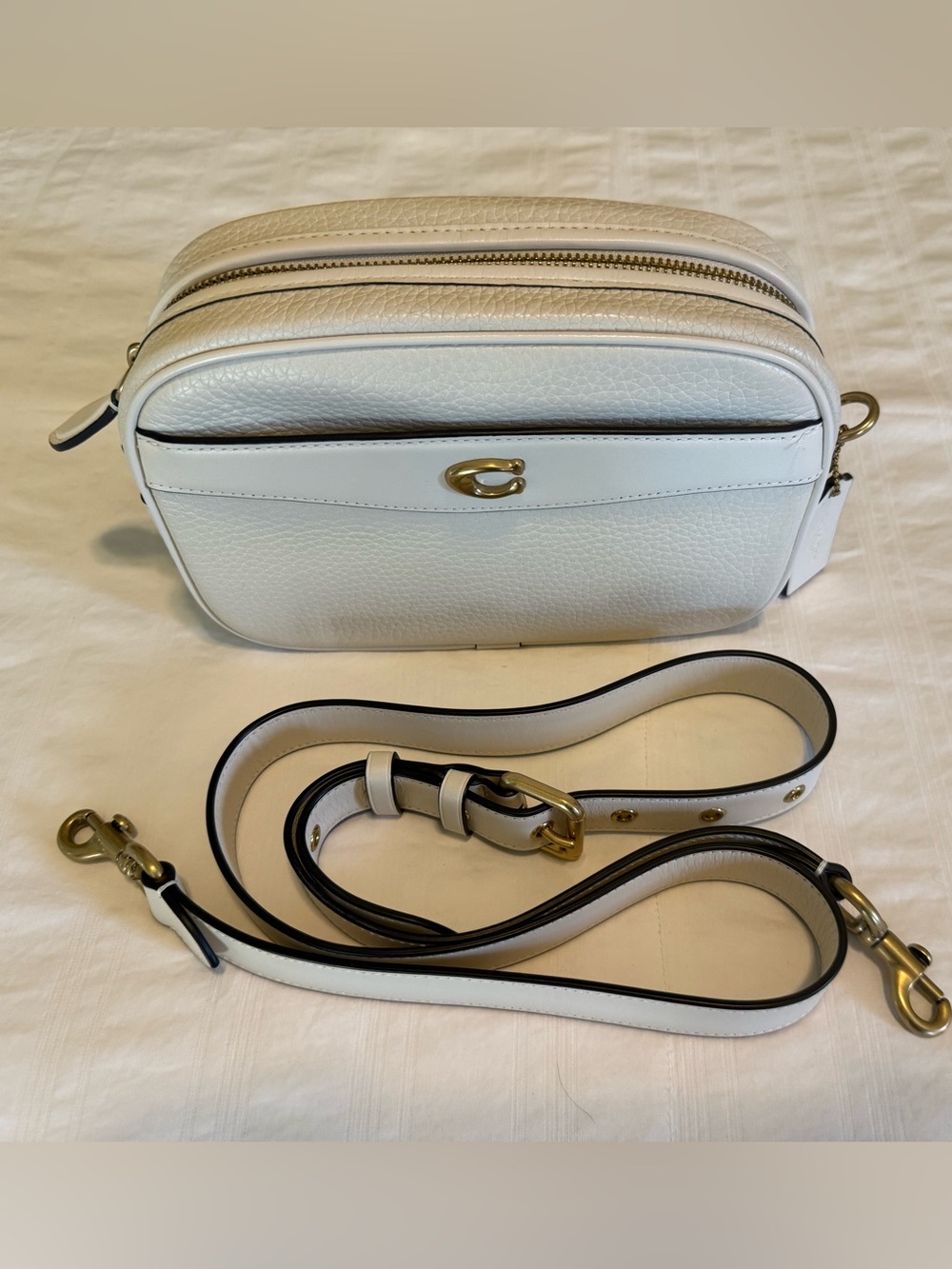 New (NWOT) Coach Jamie Camera Style Bag (Style CC386)